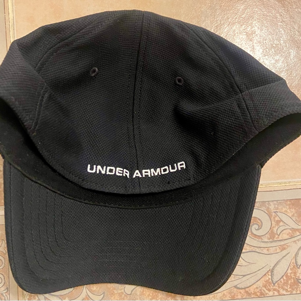 NWOT MENS UNDER ARMOUR BLK SIZE LG/ XL BASEBALL CAP WITH STRETCH IN BLACK!! - Picture 2 of 4